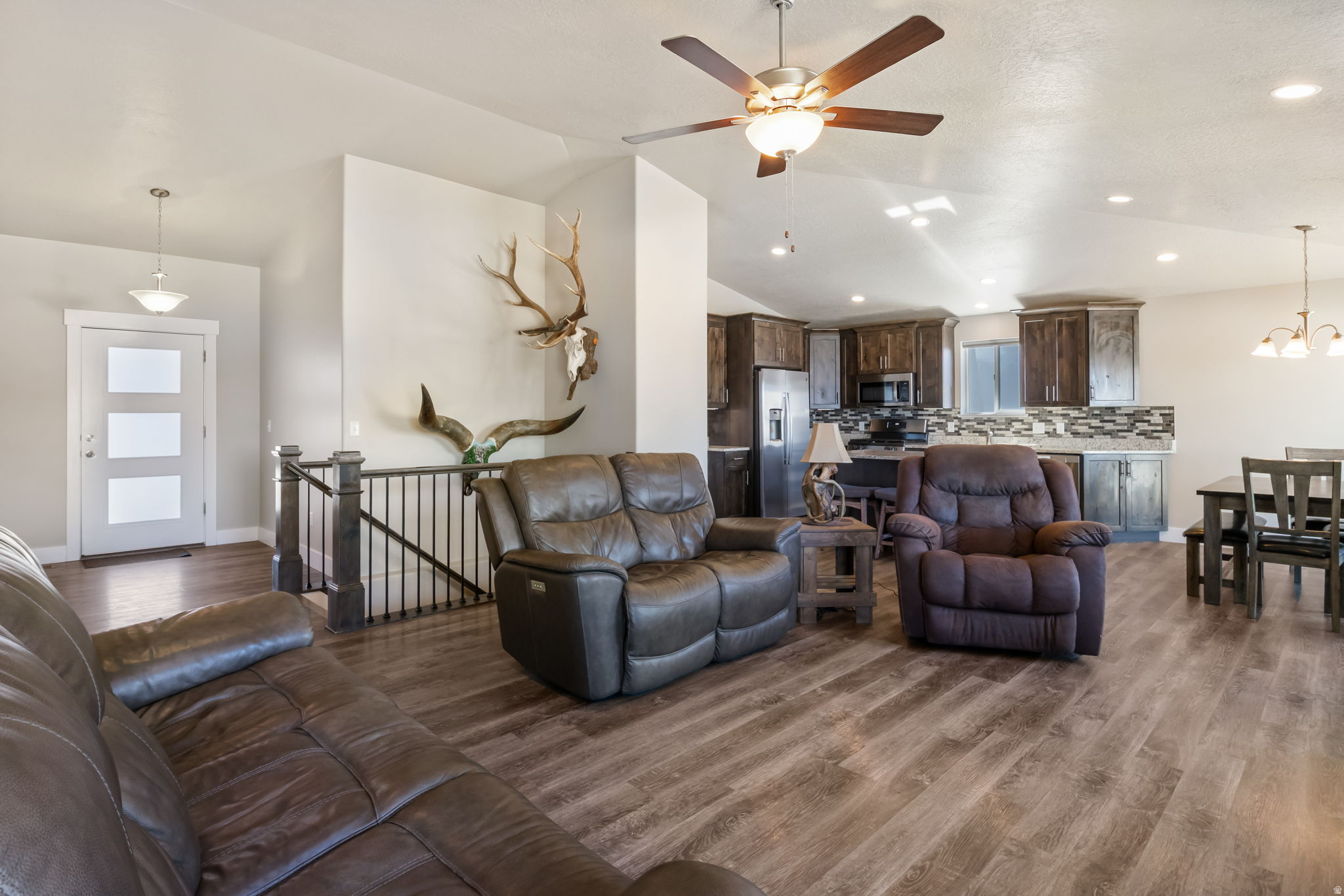 SKYLINE RIDGE - Residential