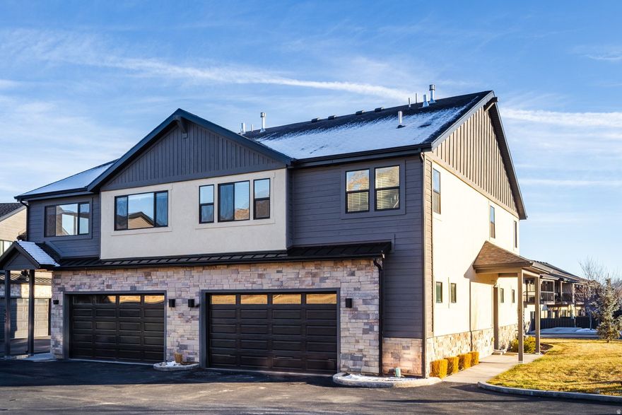 Set against the mountain backdrop of Midway, this townhome atThe Lodges at Snake Creekis clean, well cared for, and ready for its next owner. Recent interior paint and freshly cleaned carpets give the home a crisp, updated feel, while vaulted ceilings and high windows bring in natural light and frame views of the surrounding peaks. Stainless steel appliances complement the kitchen, and the washer and dryer are included. Bedrooms feature generous walk-in closets, and a spacious two-car garage provides plenty of room for vehicles and outdoor gear. A covered deck off the primary bedroom and a covered patio off the main floor provide comfortable outdoor spaces to enjoy the setting in every season. Residents also enjoy maintenance free living with the HOA and access to a community clubhouse with a gym, outdoor pool, and hot tub, adding to the ease of everyday living and recreation. Ideally situated nearWasatch Mountain State Park, this property places outdoor recreation right at your doorstep while remaining close to all that Midway and Park City have to offer-golf courses, blue-ribbon fishing, boating and water skiing, world-class snow skiing, miles of trails for hiking and biking, ATV access, and an excellent selection of local restaurants and fine dining.