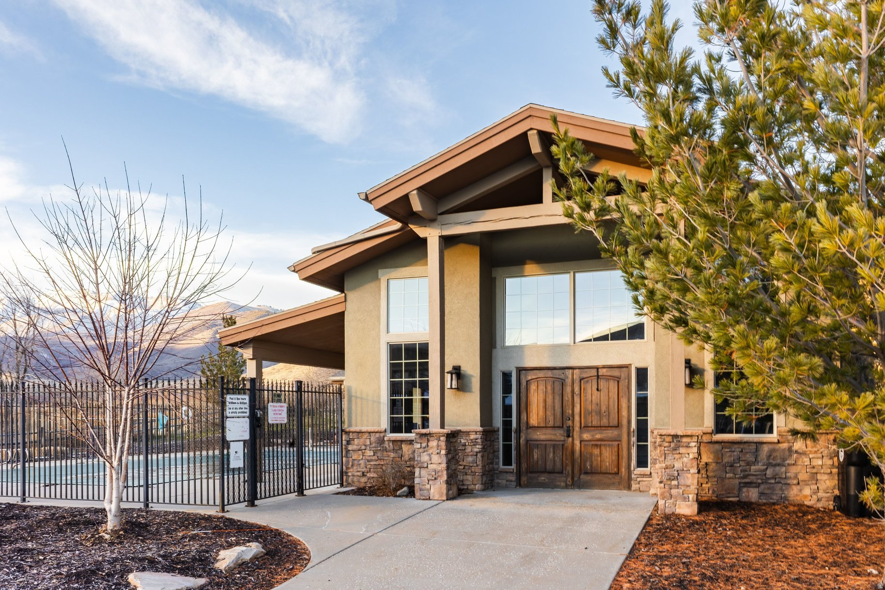 LODGES @ SNAKE CREEK - Residential