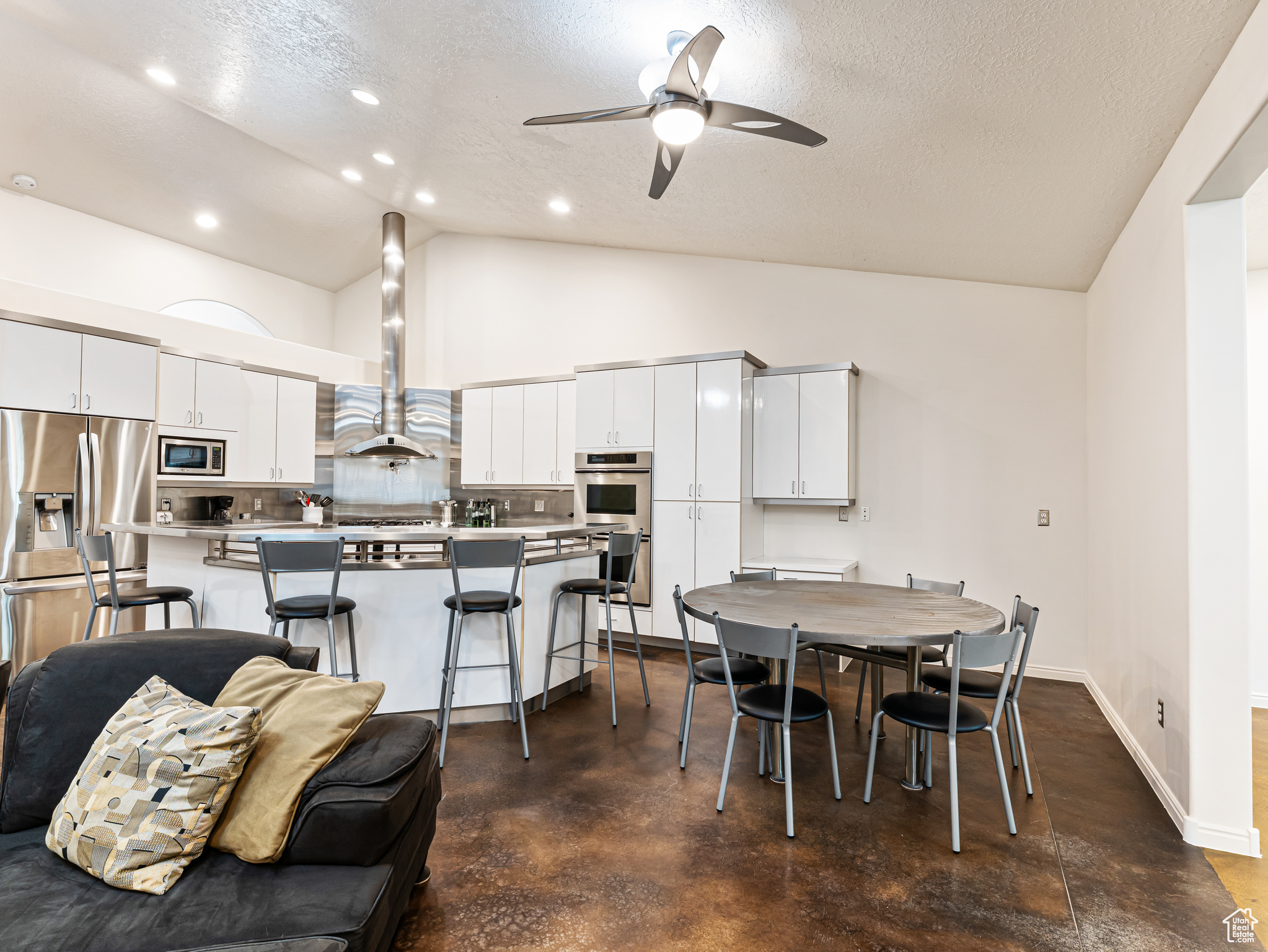 WILD WILLOW - Residential