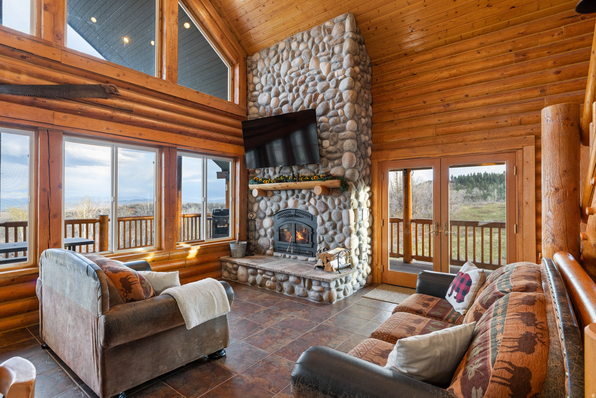 FOREST MEADOWS - Residential