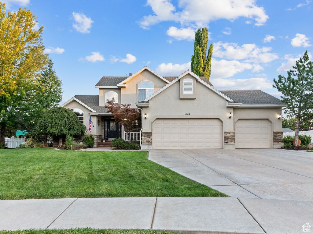 Photo of 308 E 1925 S, Clearfield, UT 84015 (MLS # 2106469)