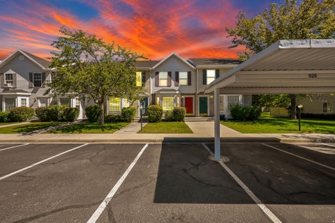 Townhouse For Sale - 928 Independence Ave<br/> Provo, UT 84604