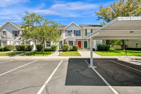 Tiny photo for 928 INDEPENDENCE AVE, Provo, UT 84604 (MLS # 2184241)