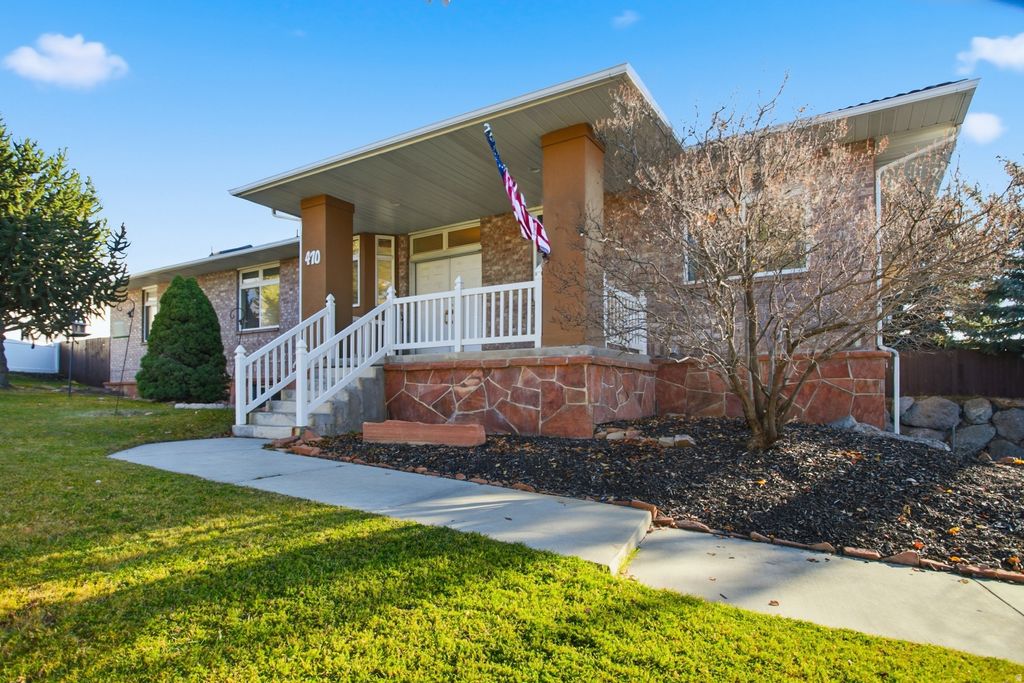 Photo of 470 E RIDGE DR, Heber City, UT 84032 (MLS # 2125079)