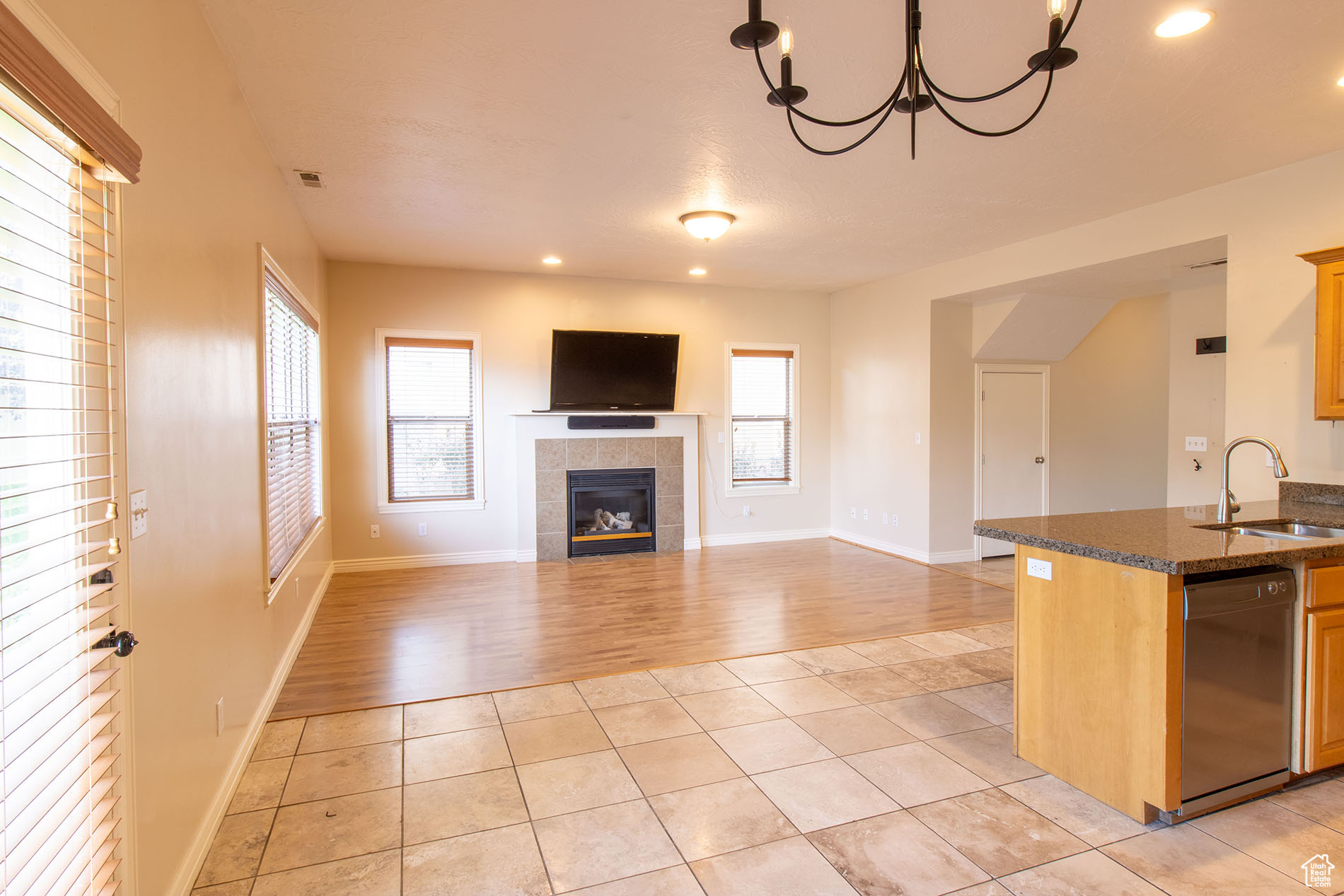 COTTAGES ON THE 9TH - Residential