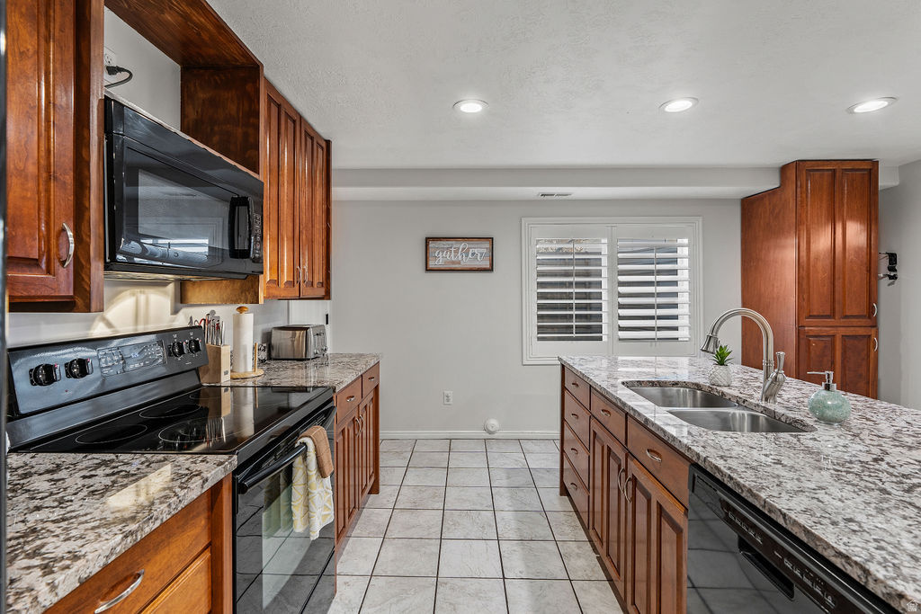 LINKS AT RIVERBEND - Residential