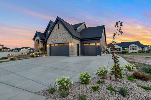 Tiny photo for 39 N HAYFIELD CIR, Kaysville, UT 84037 (MLS # 2173396)