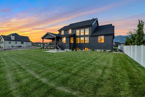 Tiny photo for 39 N HAYFIELD CIR, Kaysville, UT 84037 (MLS # 2173396)