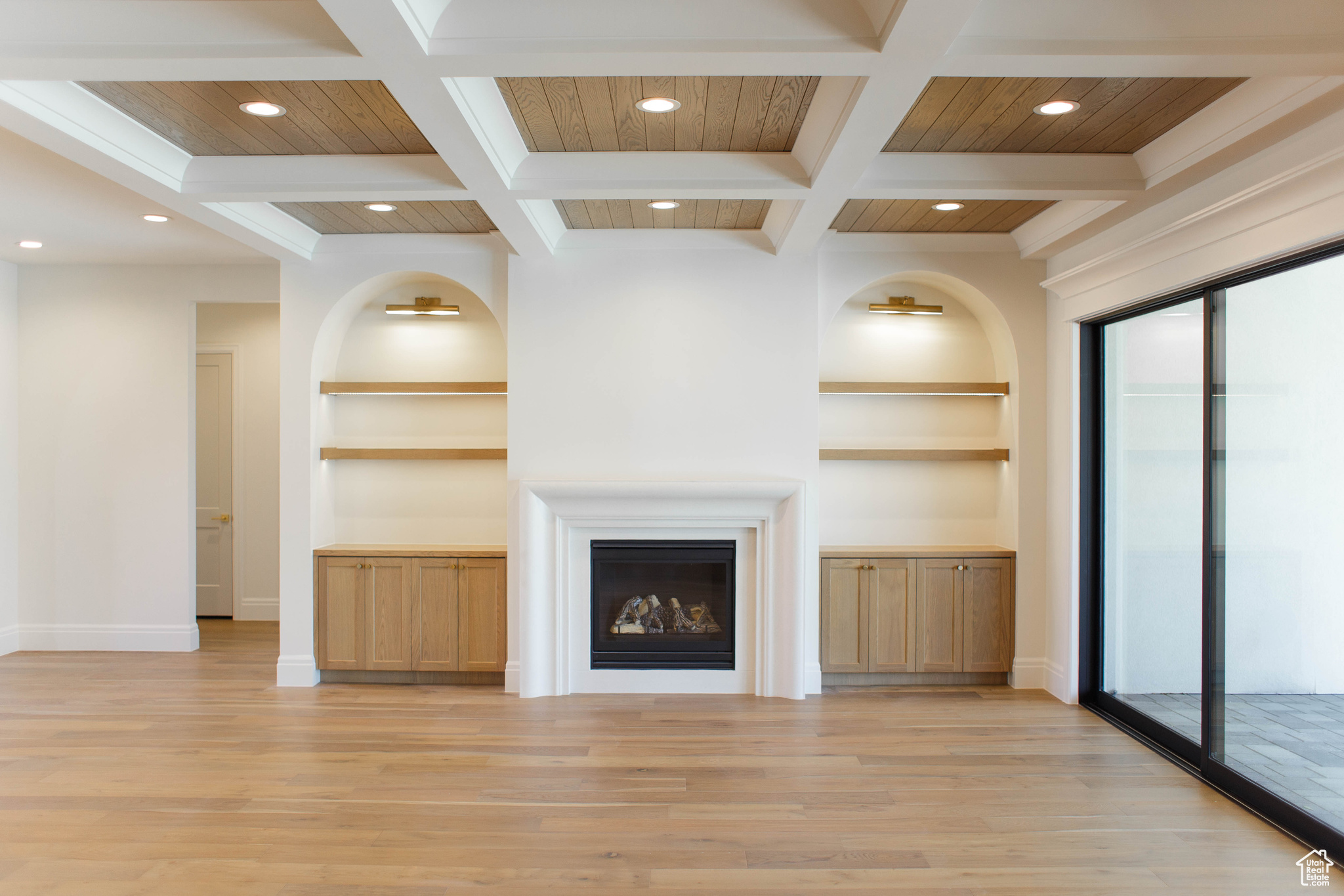 QUEENSRIDGE - Residential