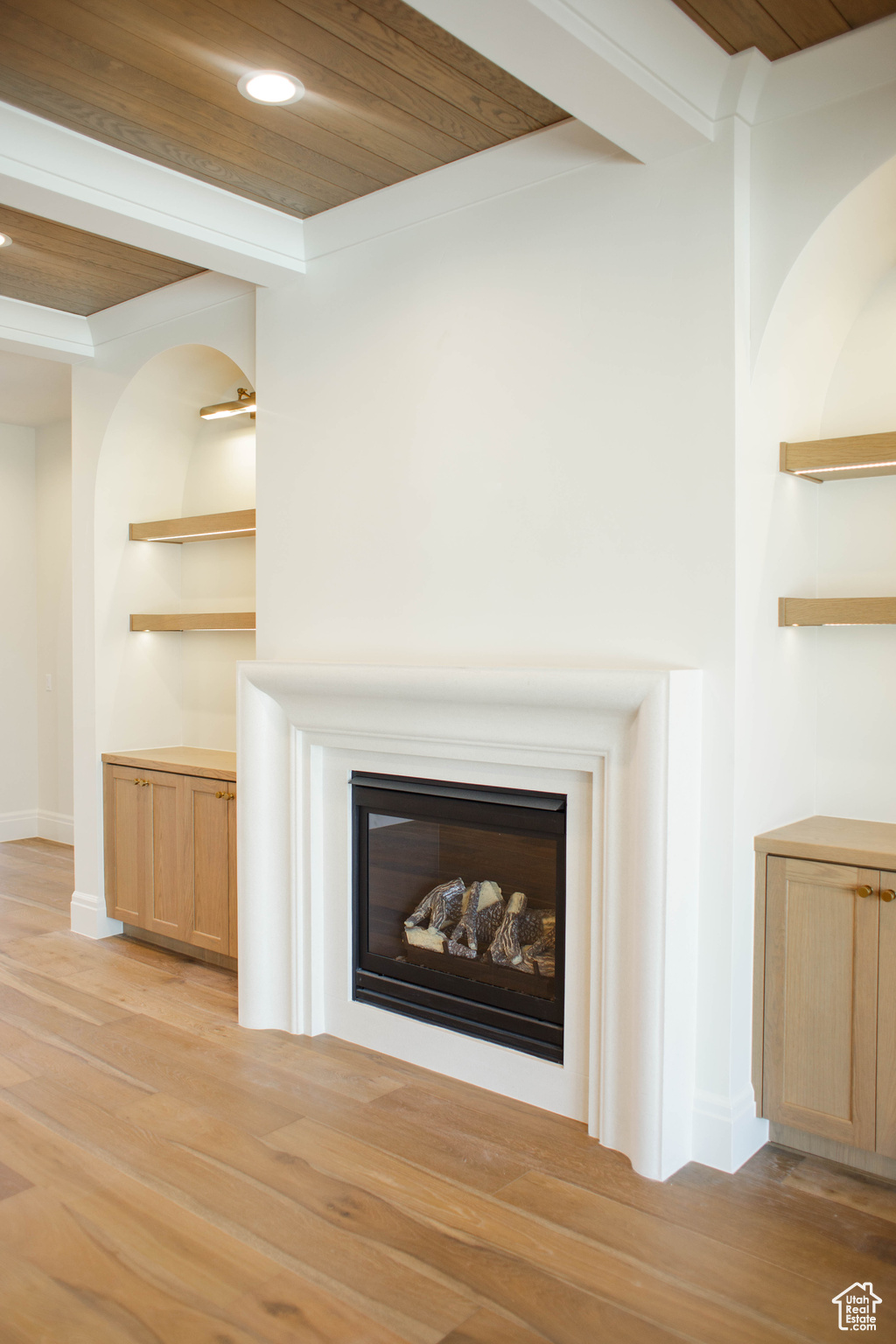 QUEENSRIDGE - Residential