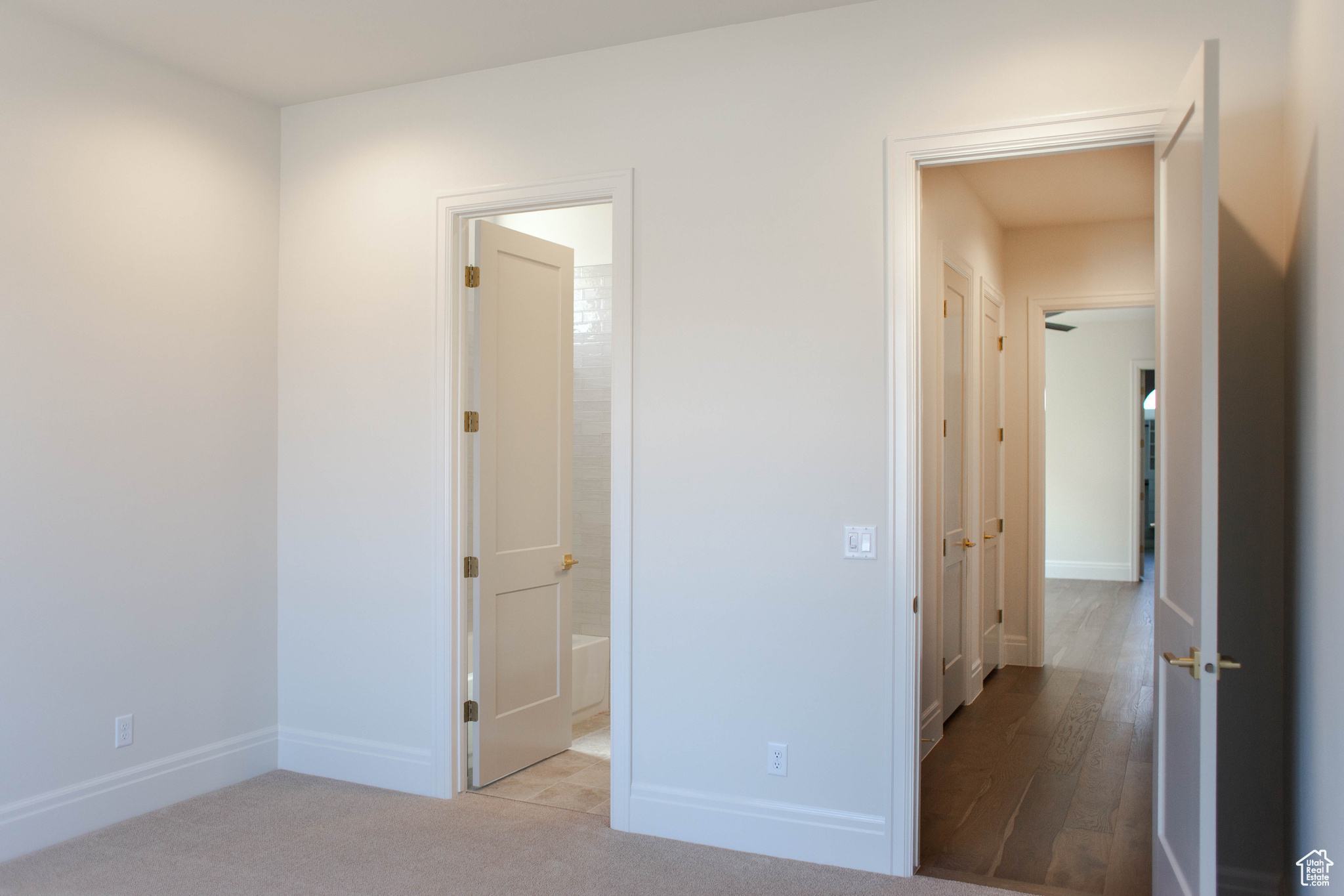 QUEENSRIDGE - Residential