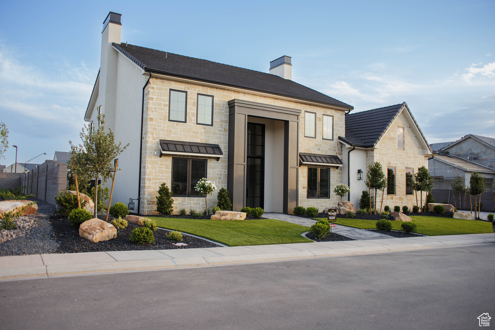 QUEENSRIDGE - Residential