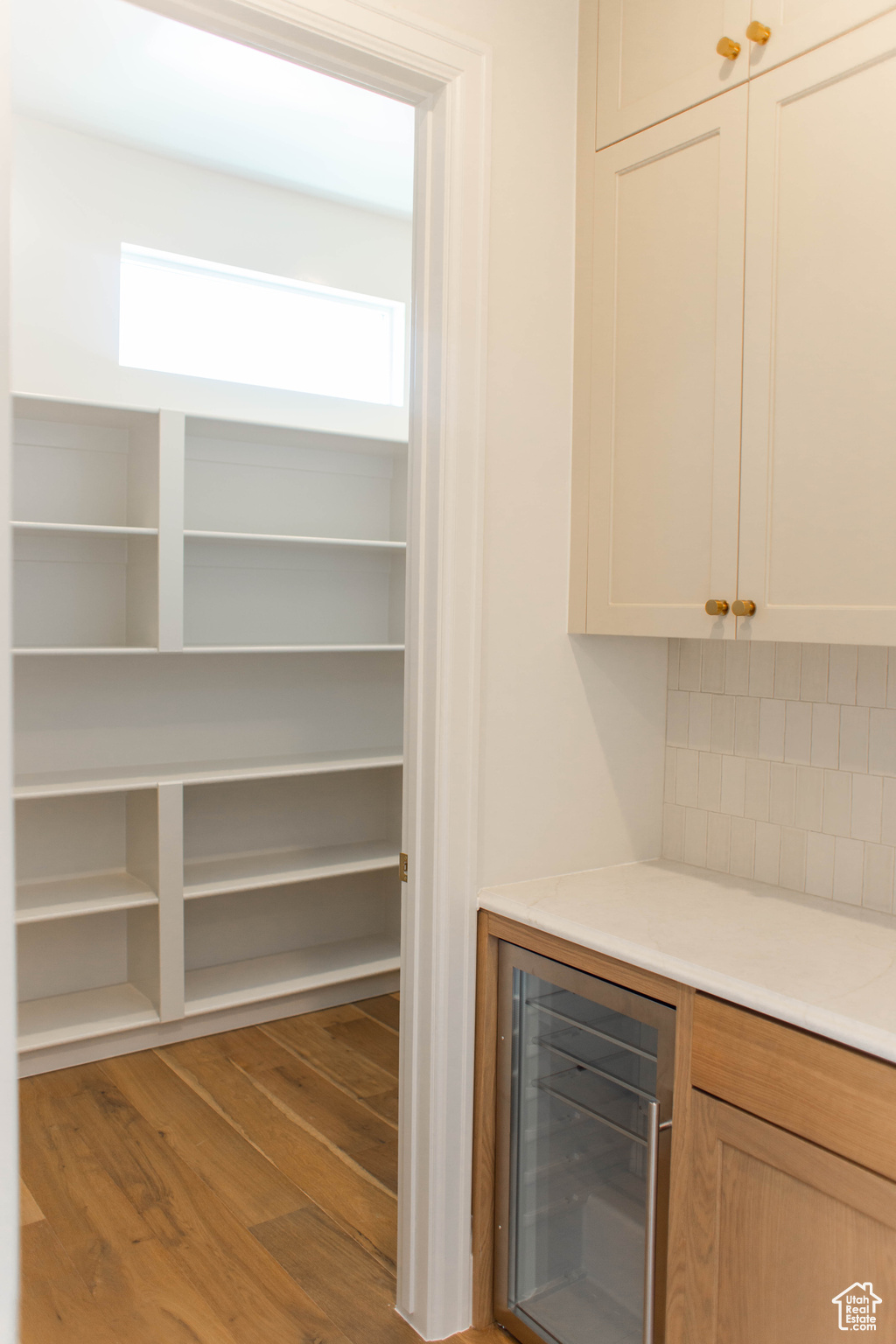 QUEENSRIDGE - Residential