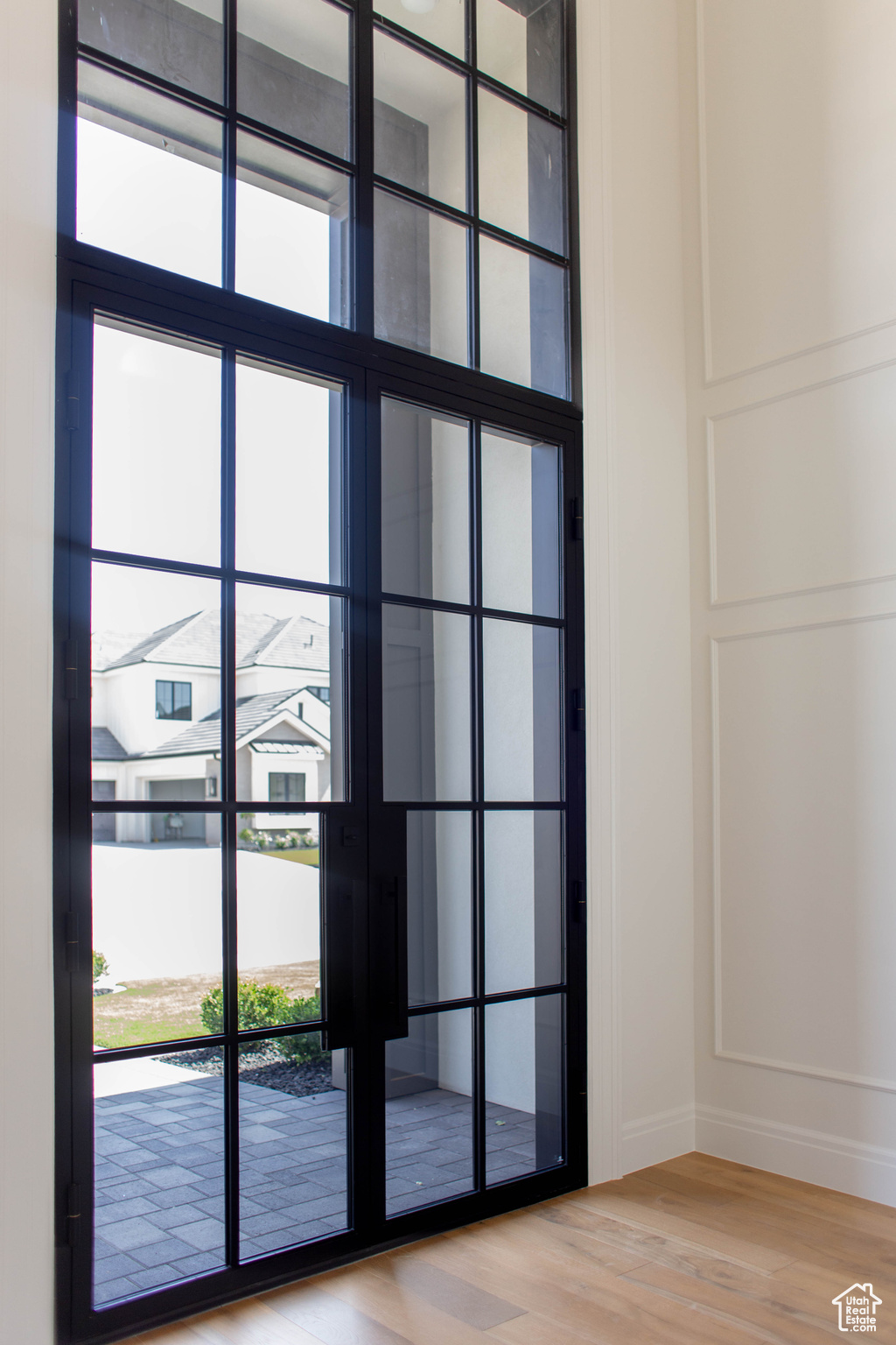QUEENSRIDGE - Residential