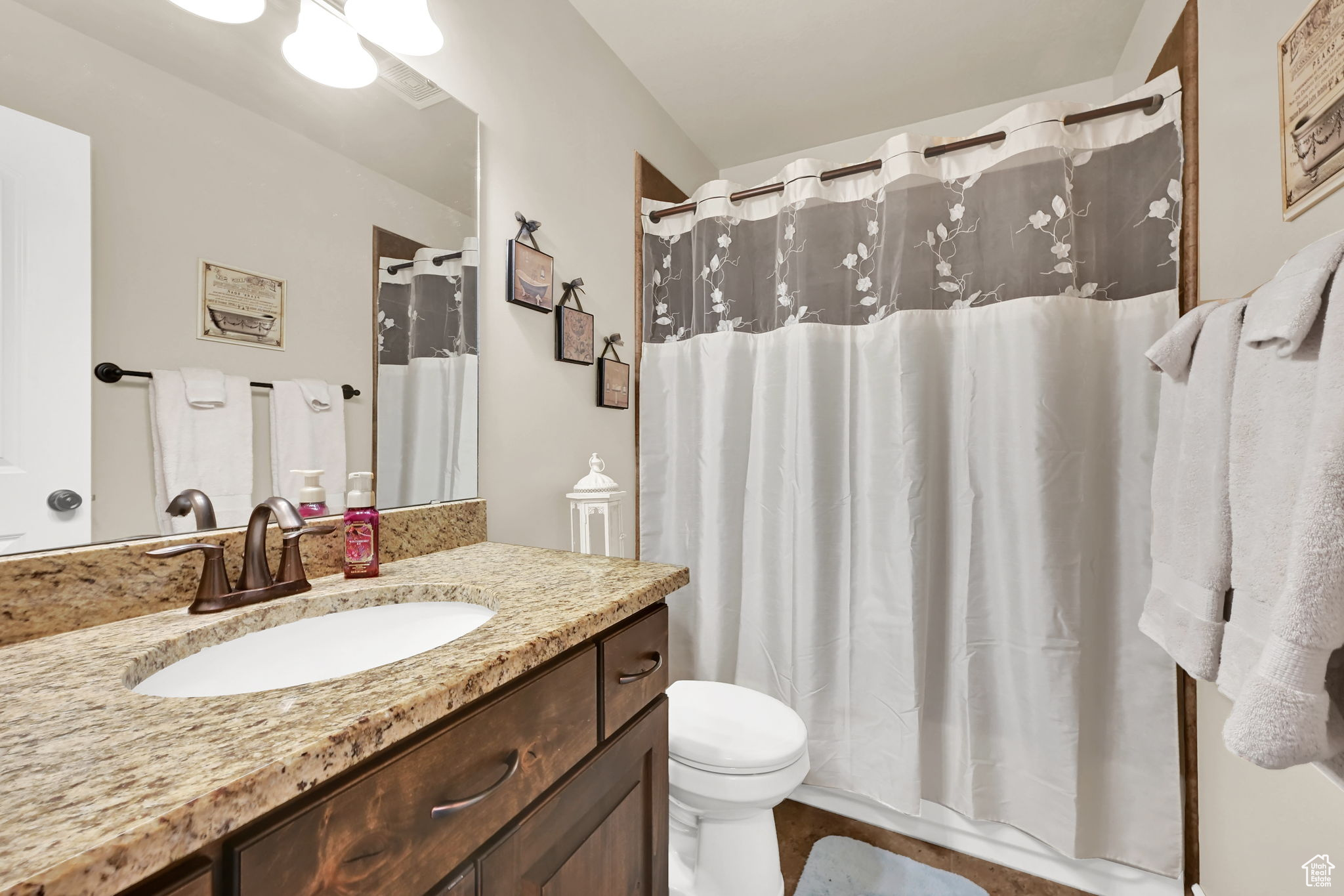 Hooper, Utah 84315, United States, 3 Bedrooms Bedrooms, ,2 BathroomsBathrooms,Residential,Active,91435