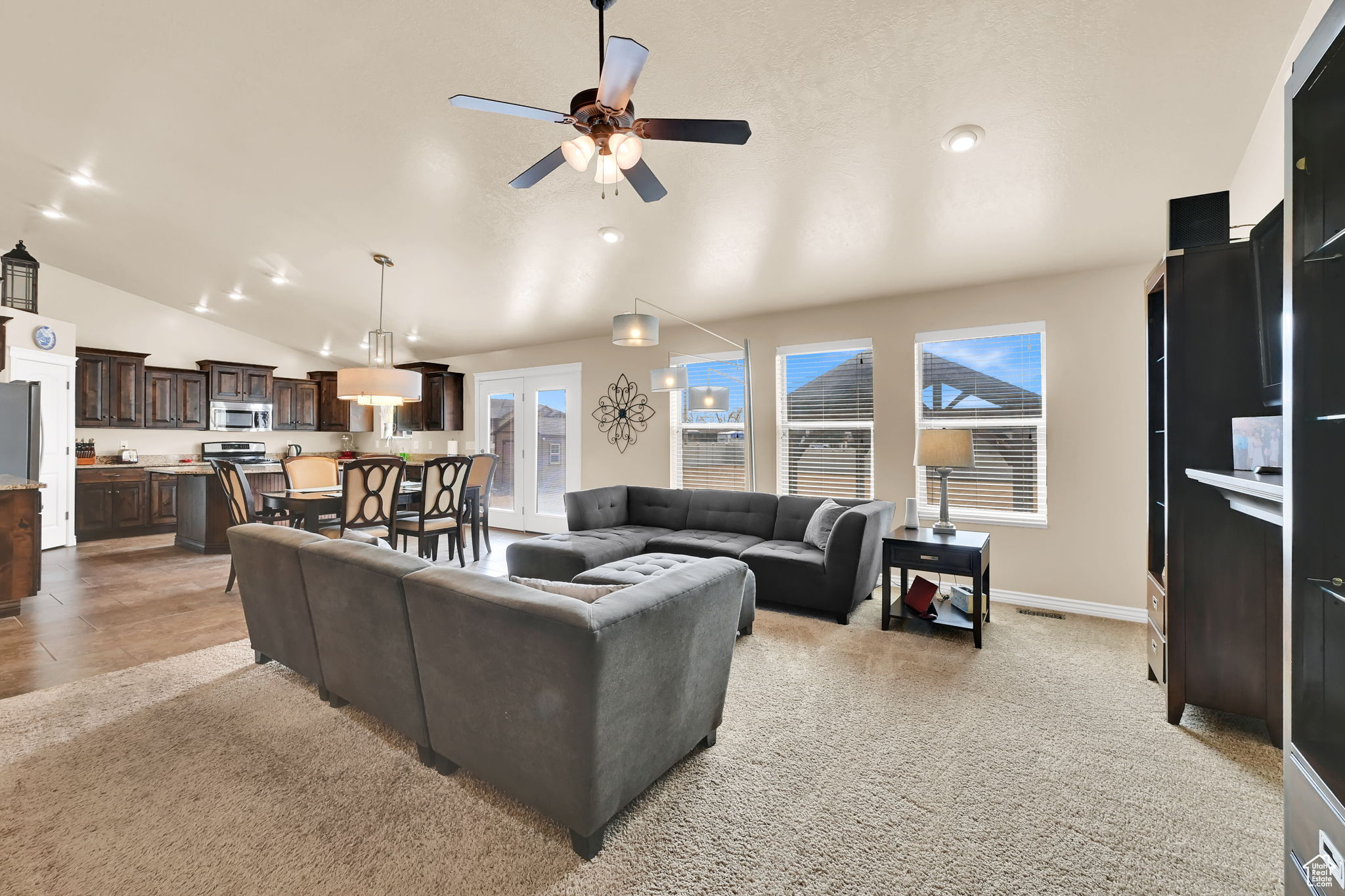 Hooper, Utah 84315, United States, 3 Bedrooms Bedrooms, ,2 BathroomsBathrooms,Residential,Active,91435