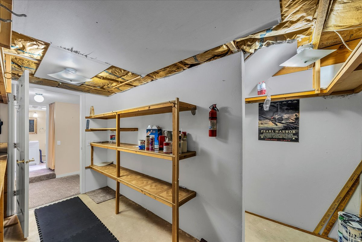 KINGS ROW EST 1 - Residential