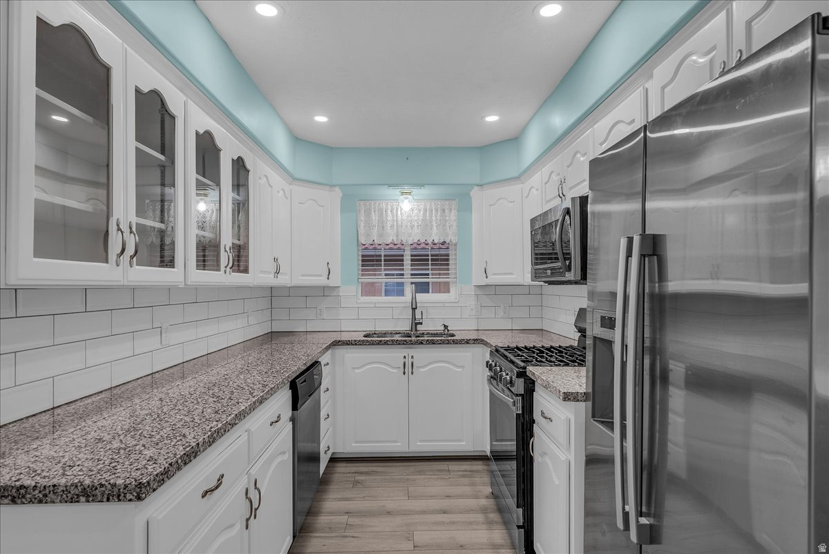 KINGS ROW EST 1 - Residential