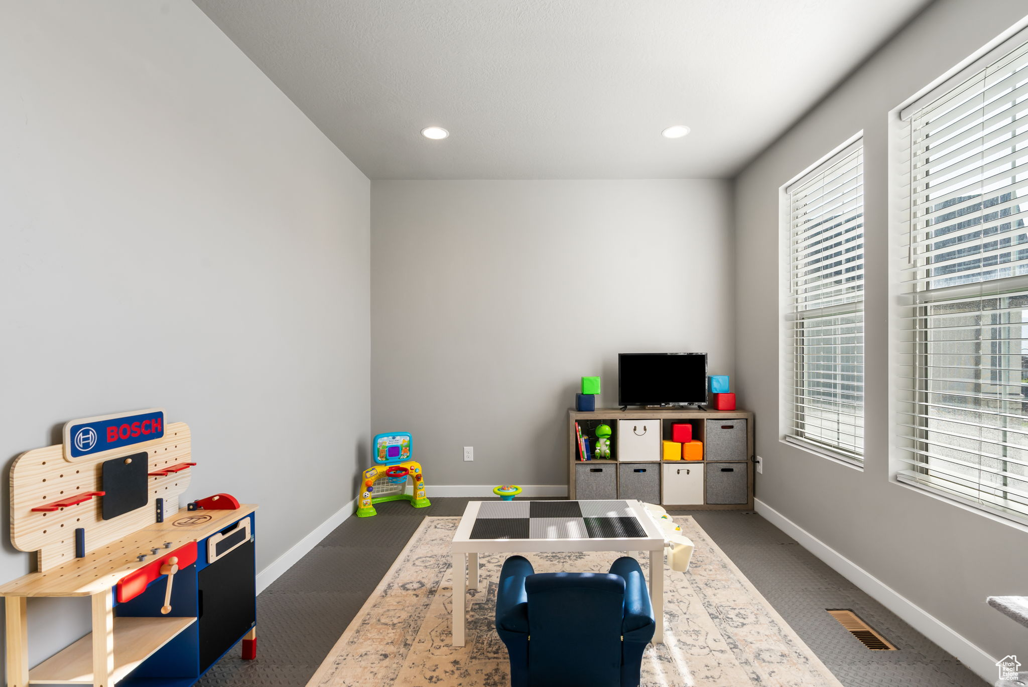 OAKRIDGE PARK 503 - Residential