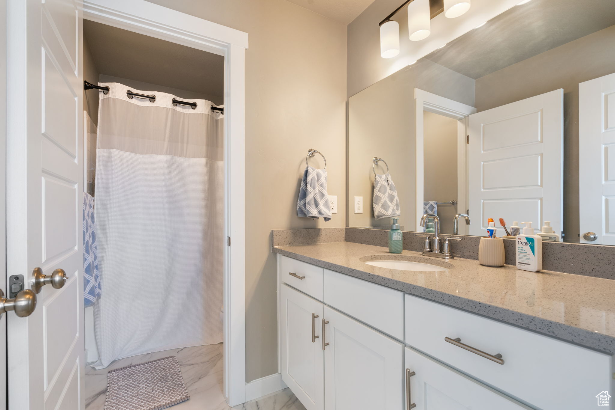 OAKRIDGE PARK 503 - Residential
