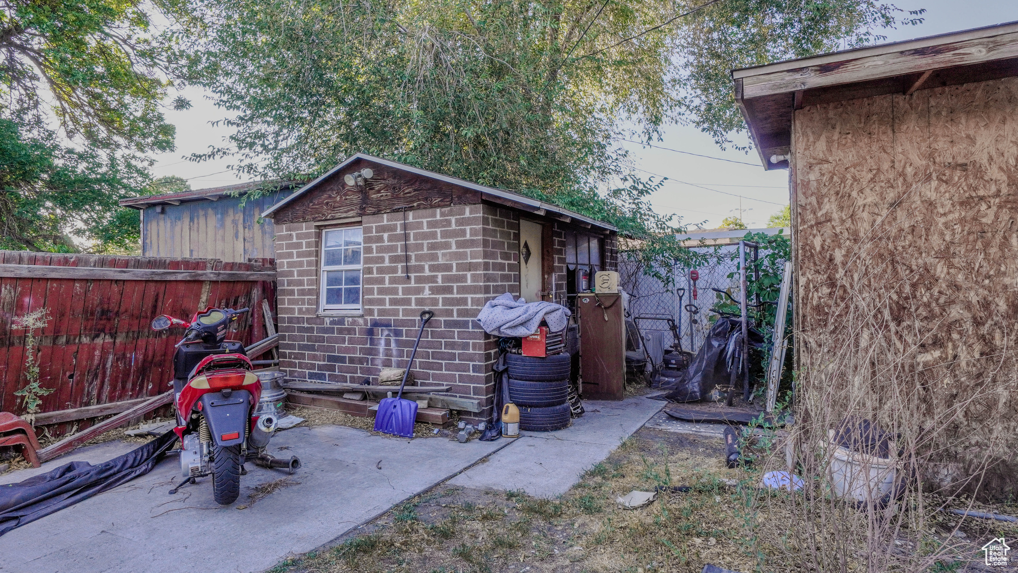 WEST PARK - Residential