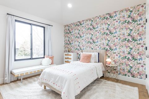 Tiny photo for 943 CREEKSIDE CT, Farmington, UT 84025 (MLS # 2136700)