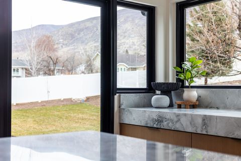 Tiny photo for 943 CREEKSIDE CT, Farmington, UT 84025 (MLS # 2136700)