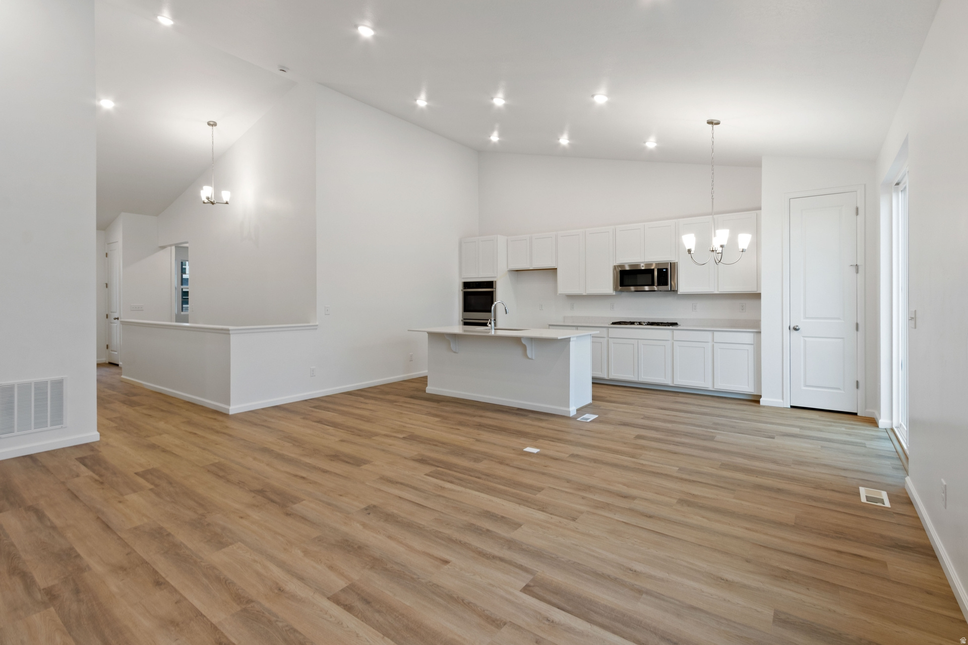 DEER RUN - Residential