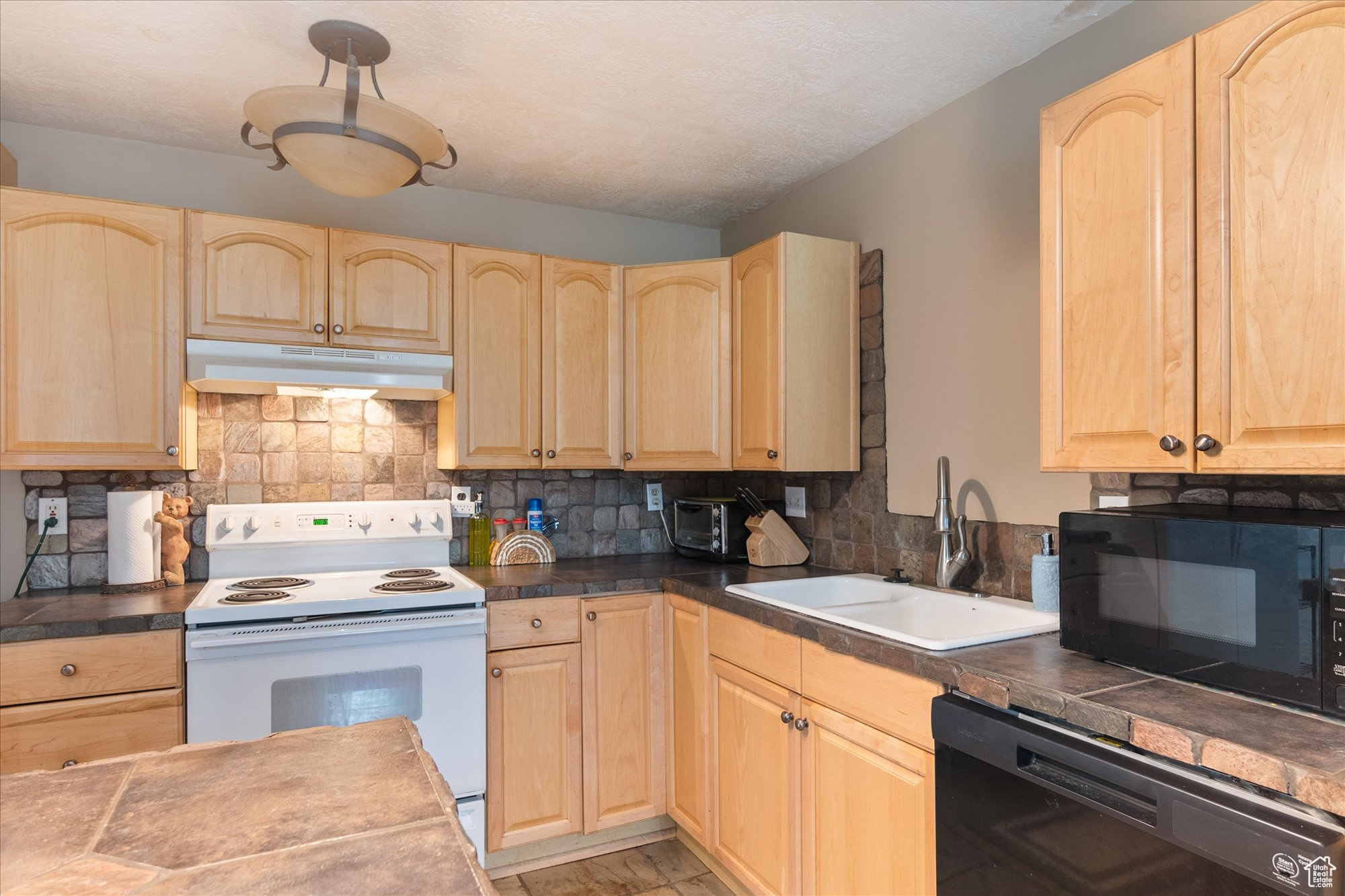 SOUTH MOUNTAIN PH 1 AMD - Residential