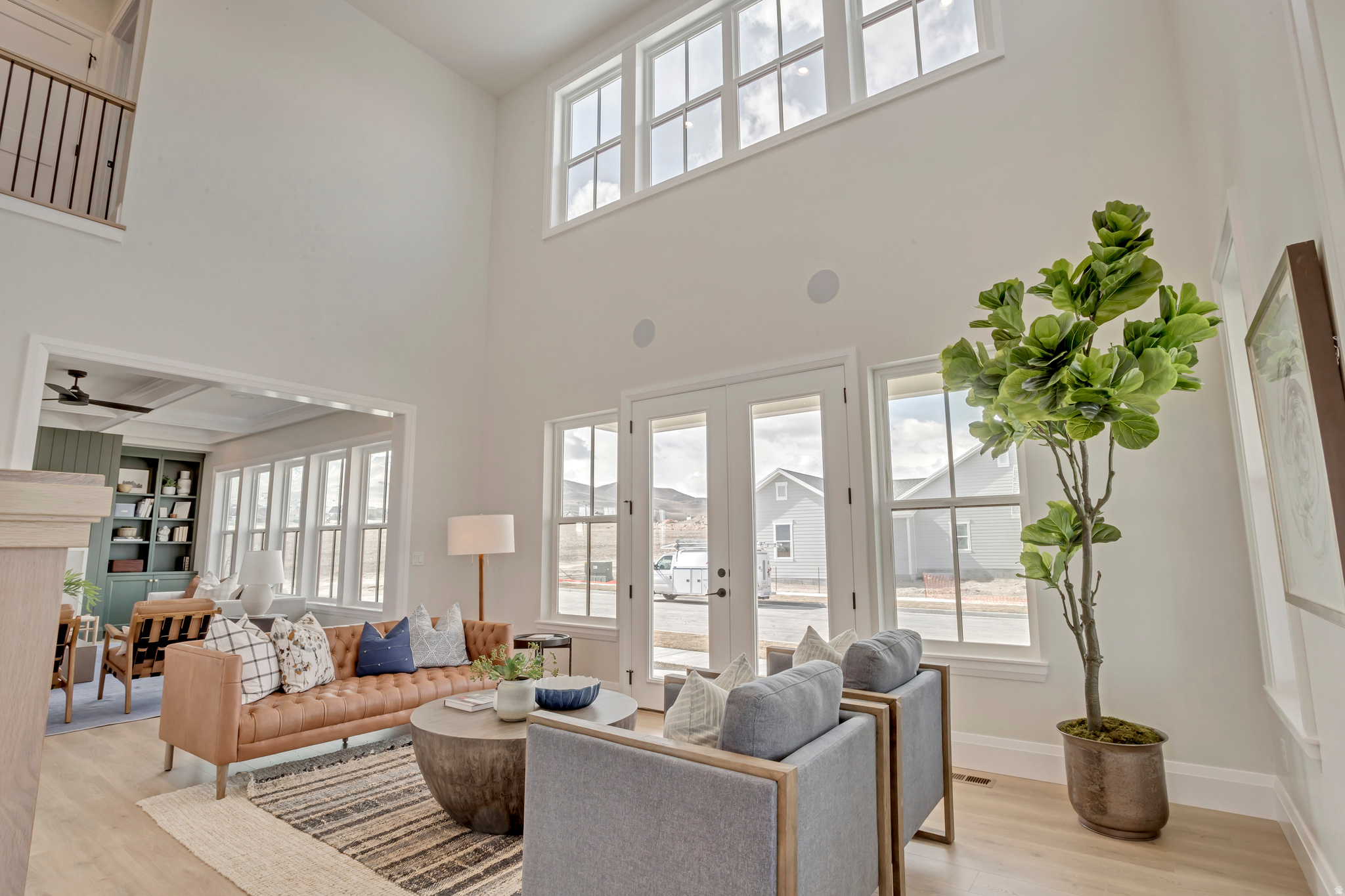 BEACON POINTE - Residential