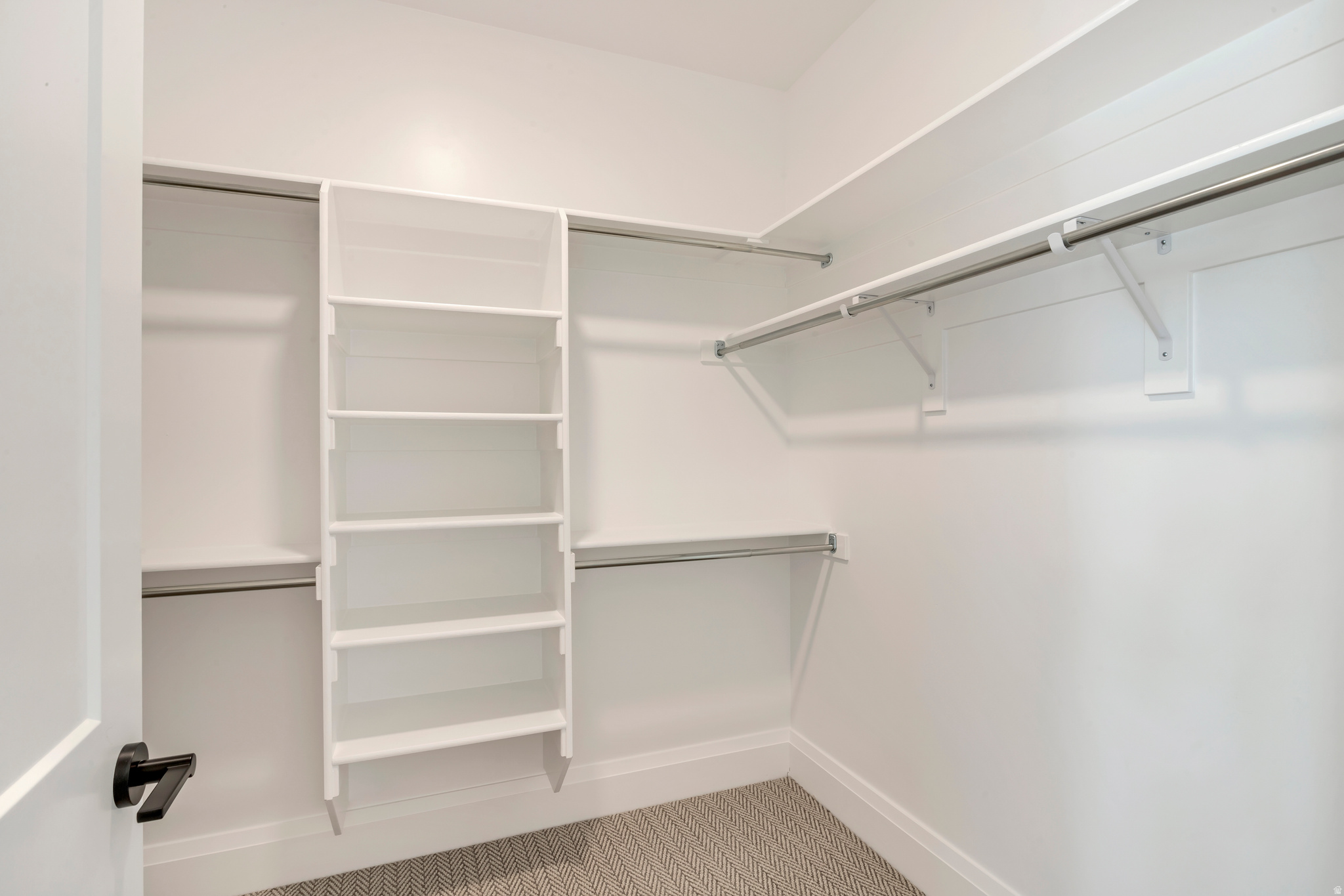BEACON POINTE - Residential