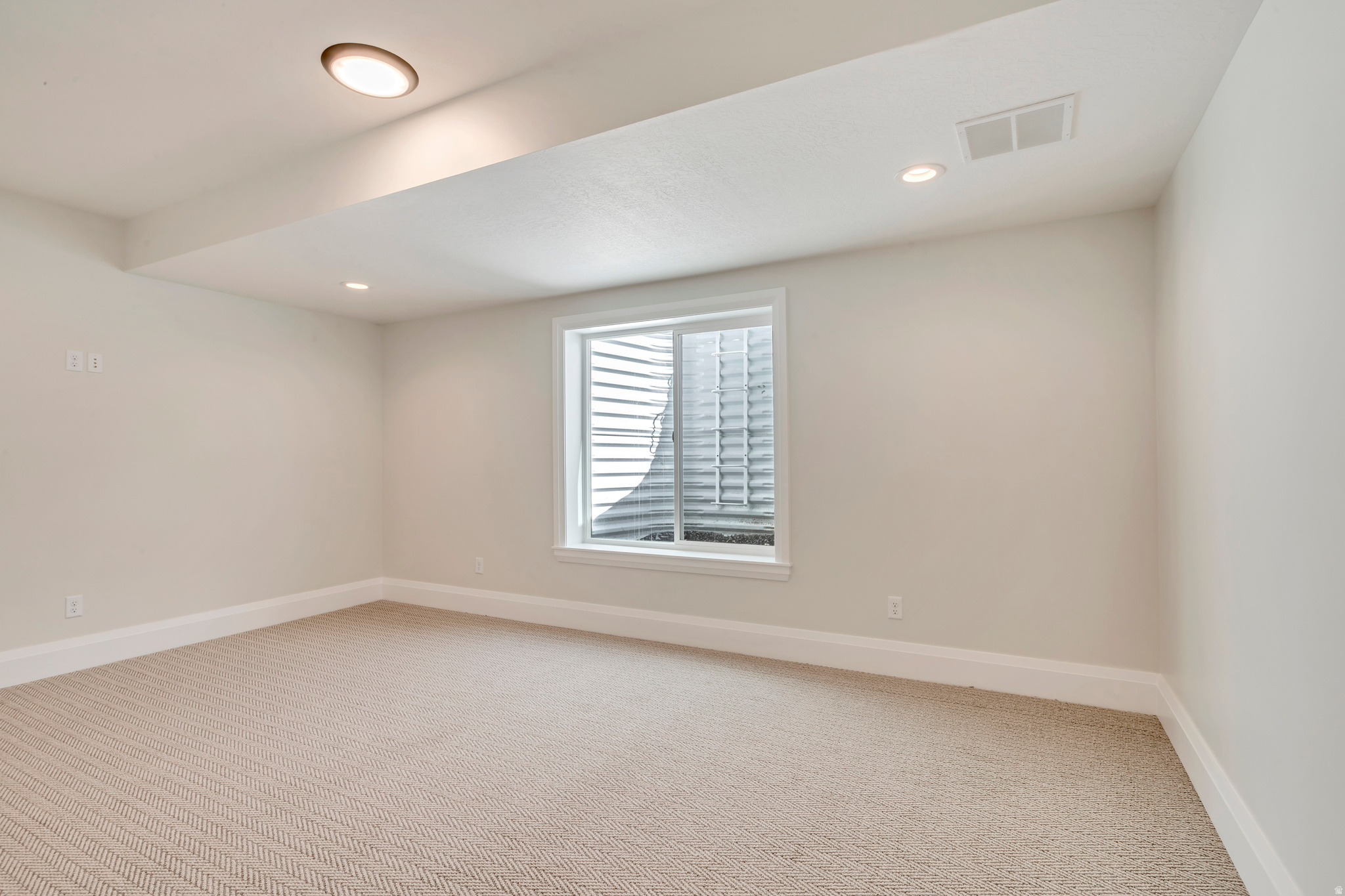 BEACON POINTE - Residential