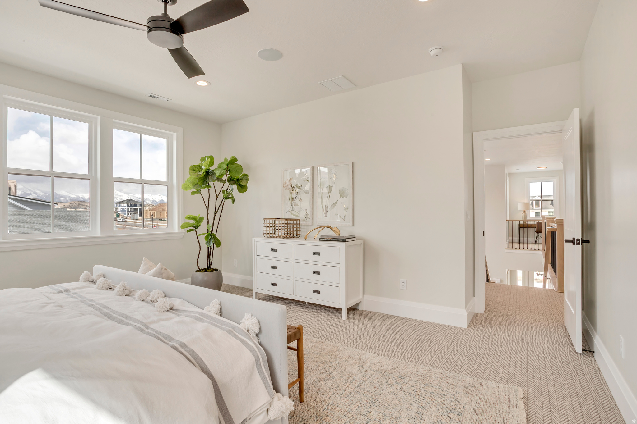 BEACON POINTE - Residential