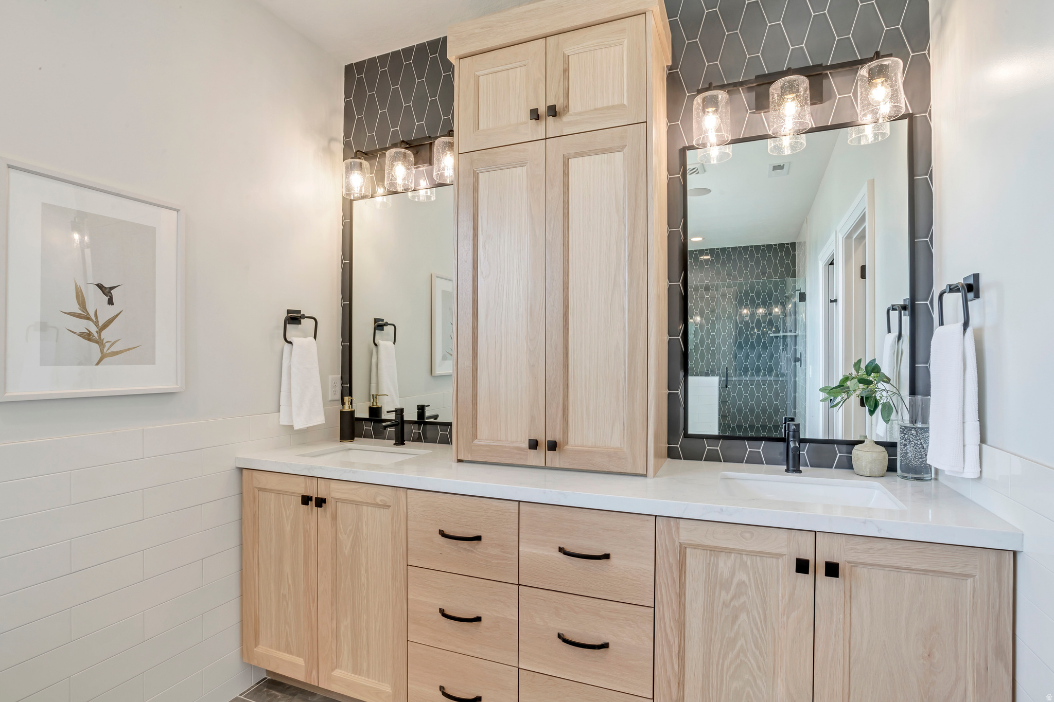 BEACON POINTE - Residential