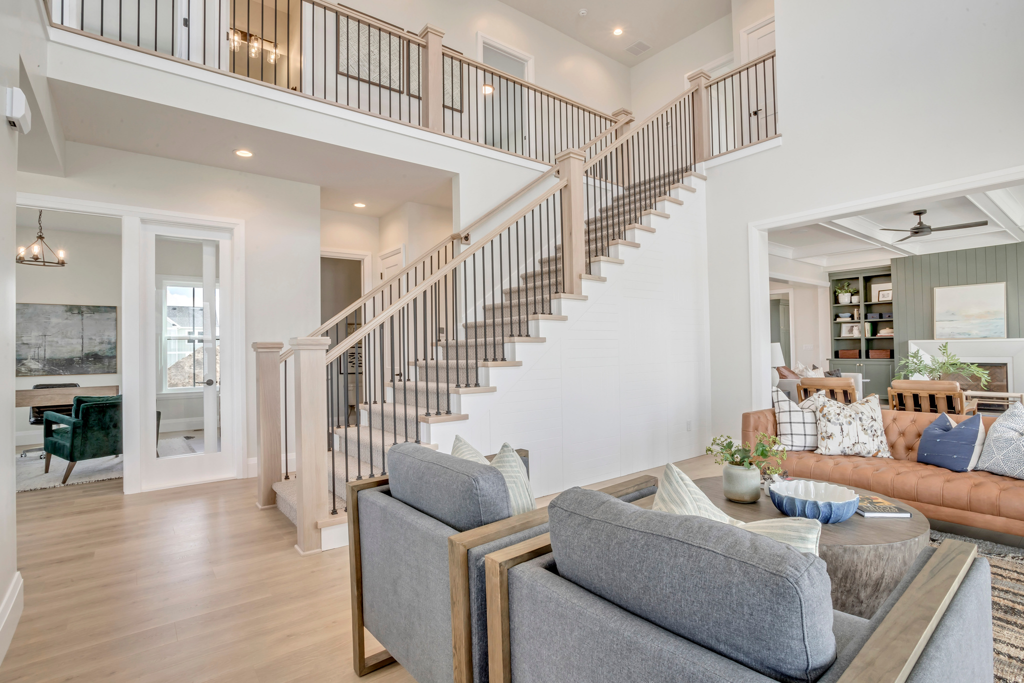 BEACON POINTE - Residential