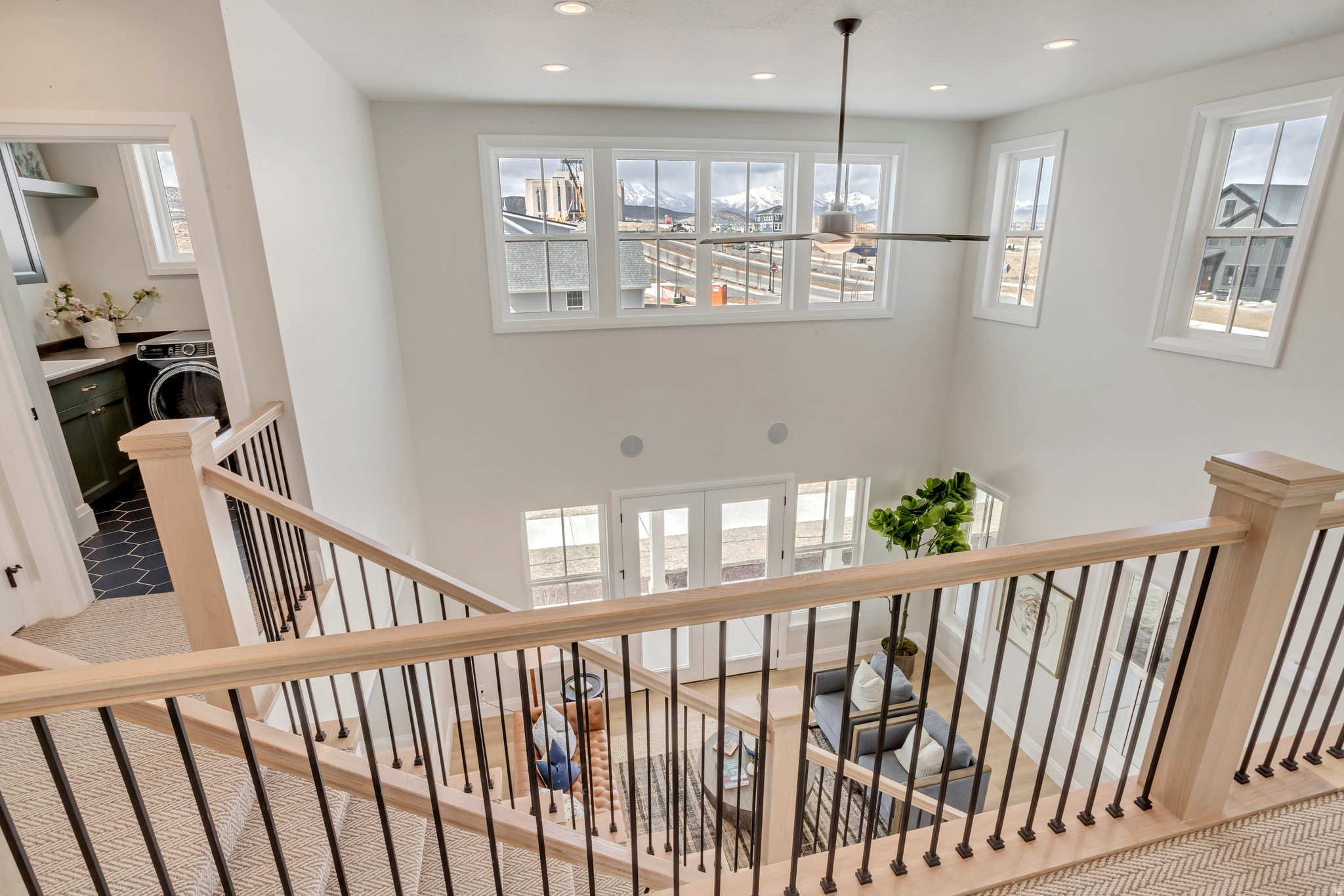 BEACON POINTE - Residential