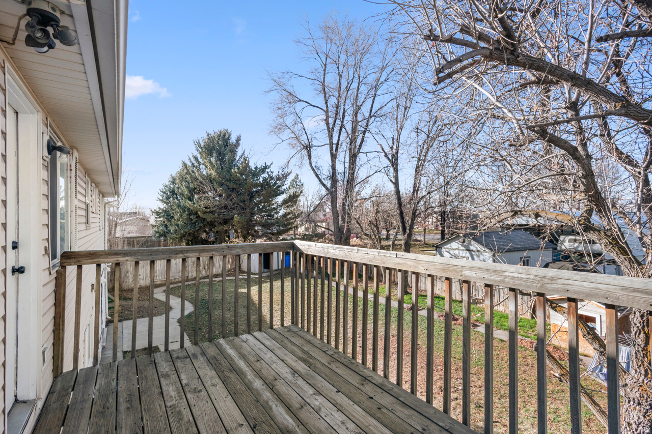 WESTLAKE - Residential