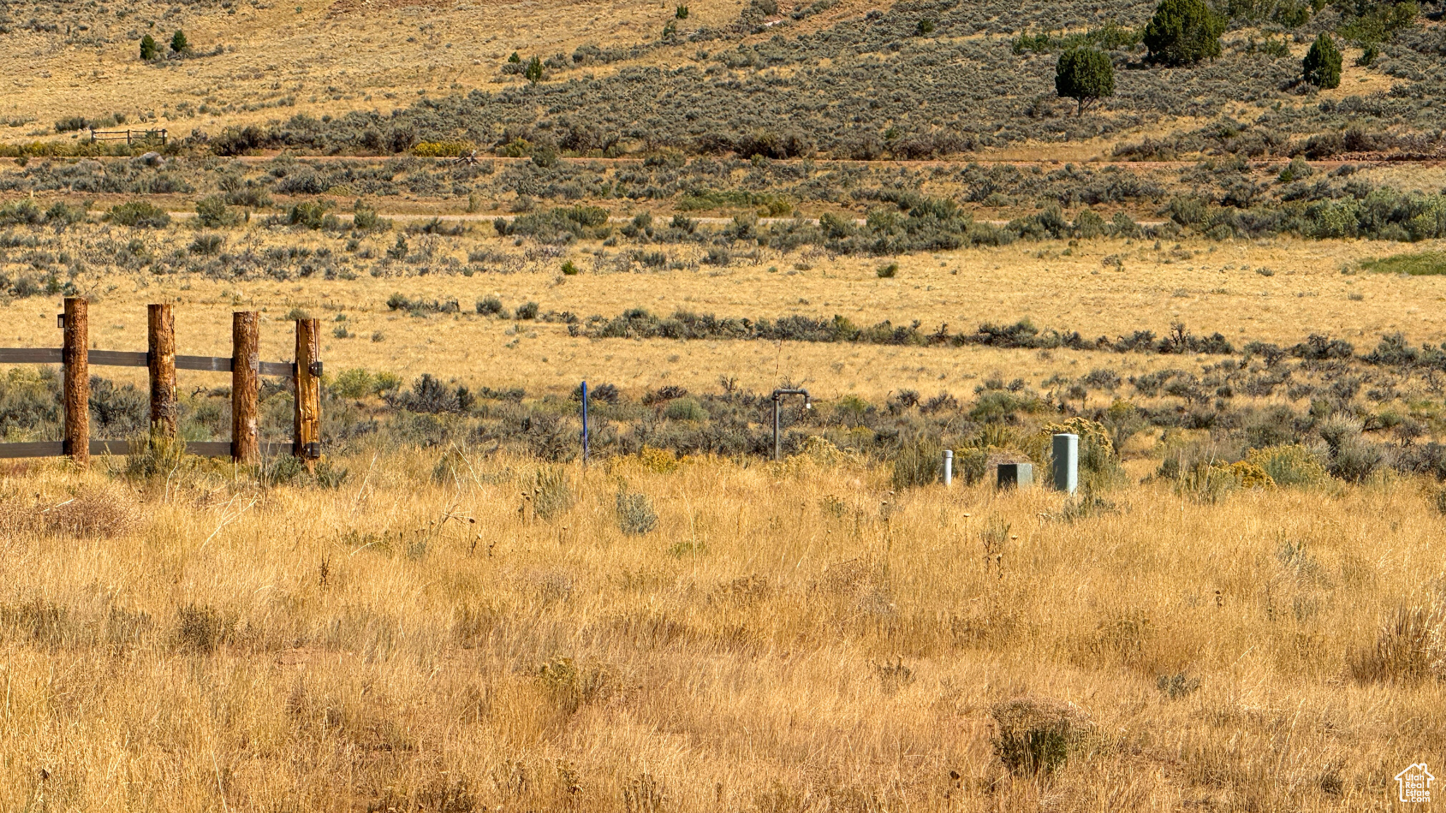 THUNDER RIDGE AIR - Land