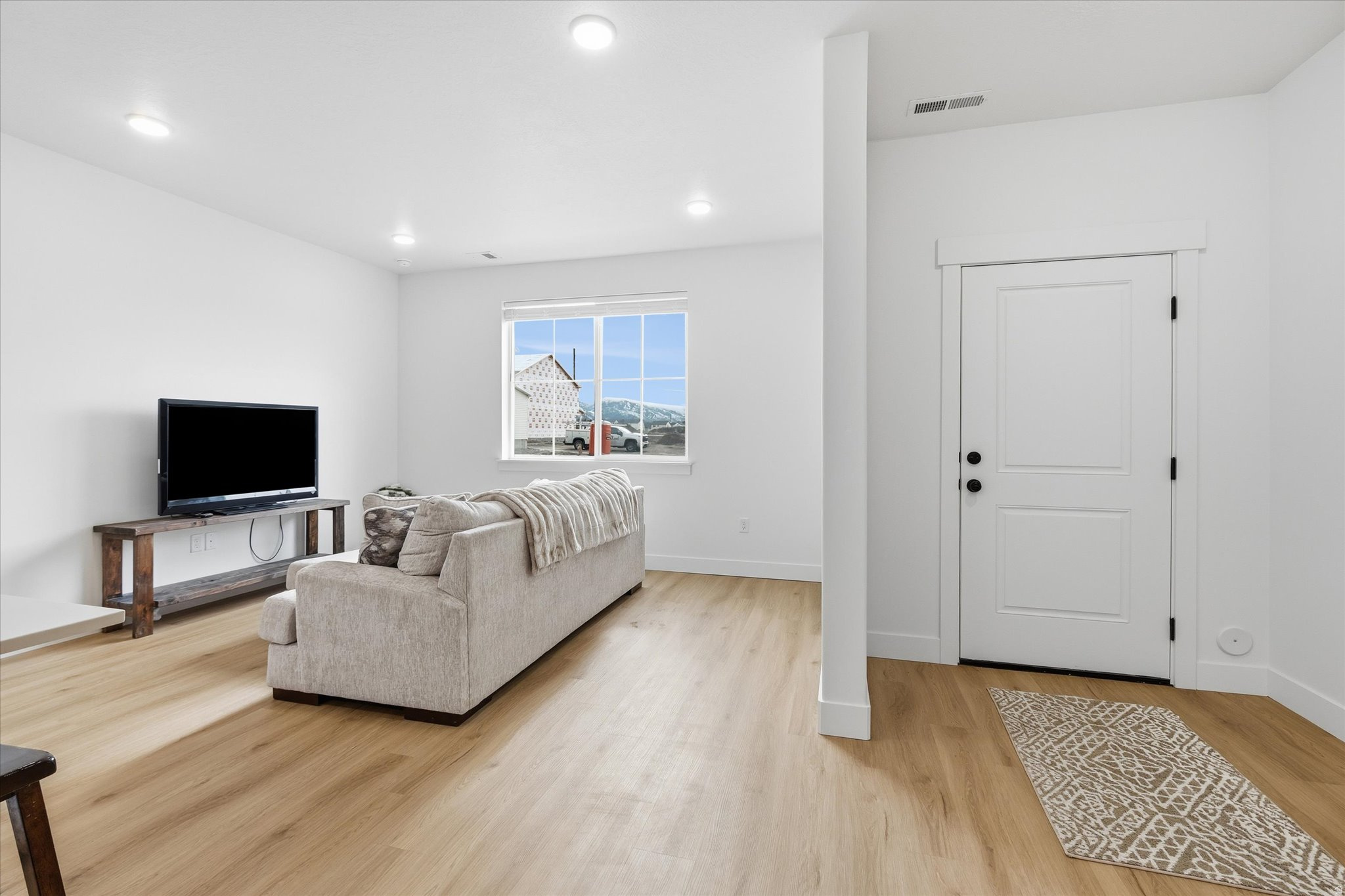 GOLDEN FOREST - Residential