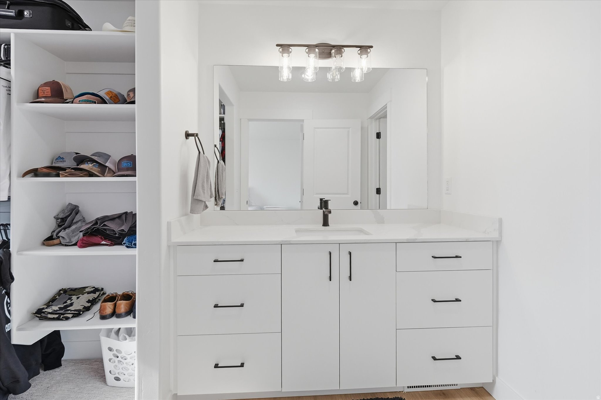 GOLDEN FOREST - Residential