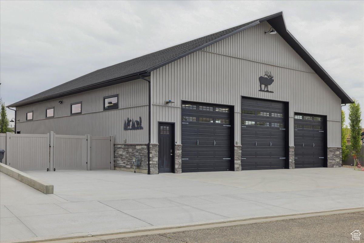 CHAPARRAL ESTATES 8TH ADDITION - Residential