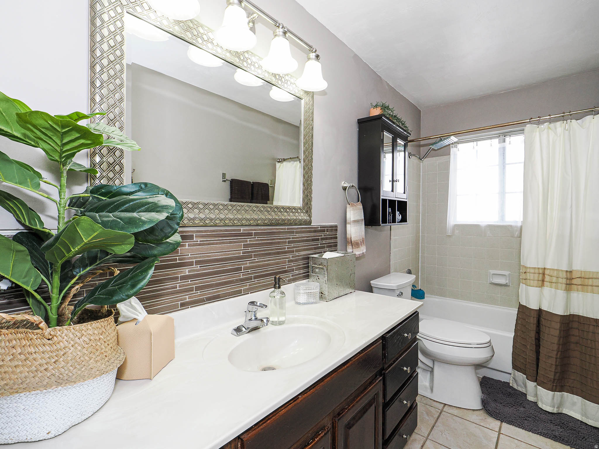 MEADOW GREEN FARMS - Residential