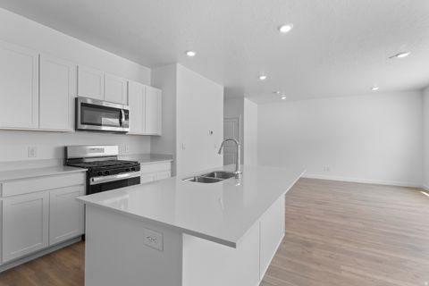 Tiny photo for 1990 E DORSET WAY #300, Salem, UT 84653 (MLS # 2148086)