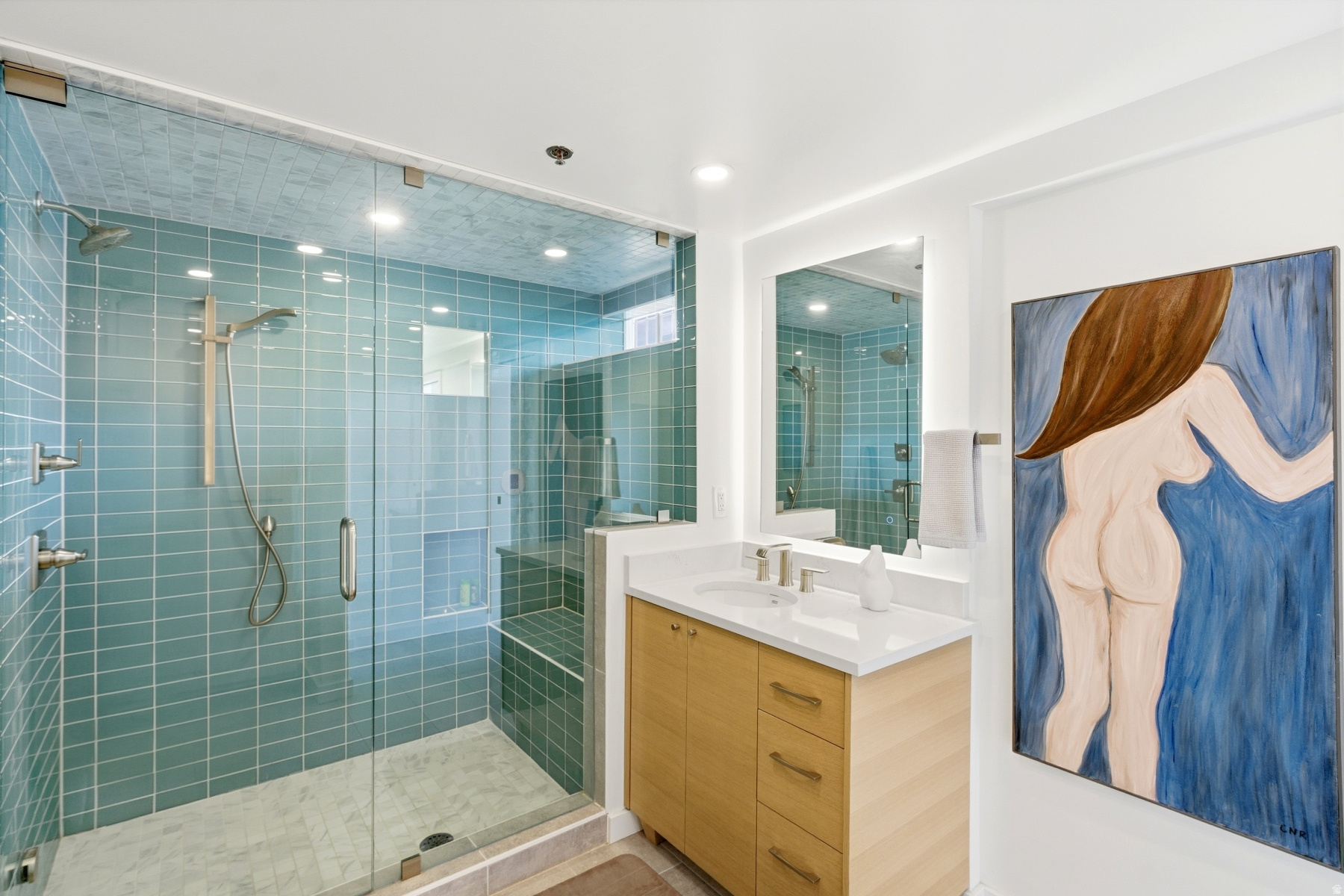 BROADWAY LOFTS - Residential