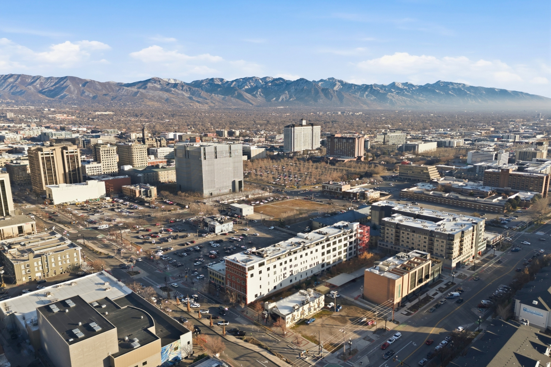 BROADWAY LOFTS - Residential