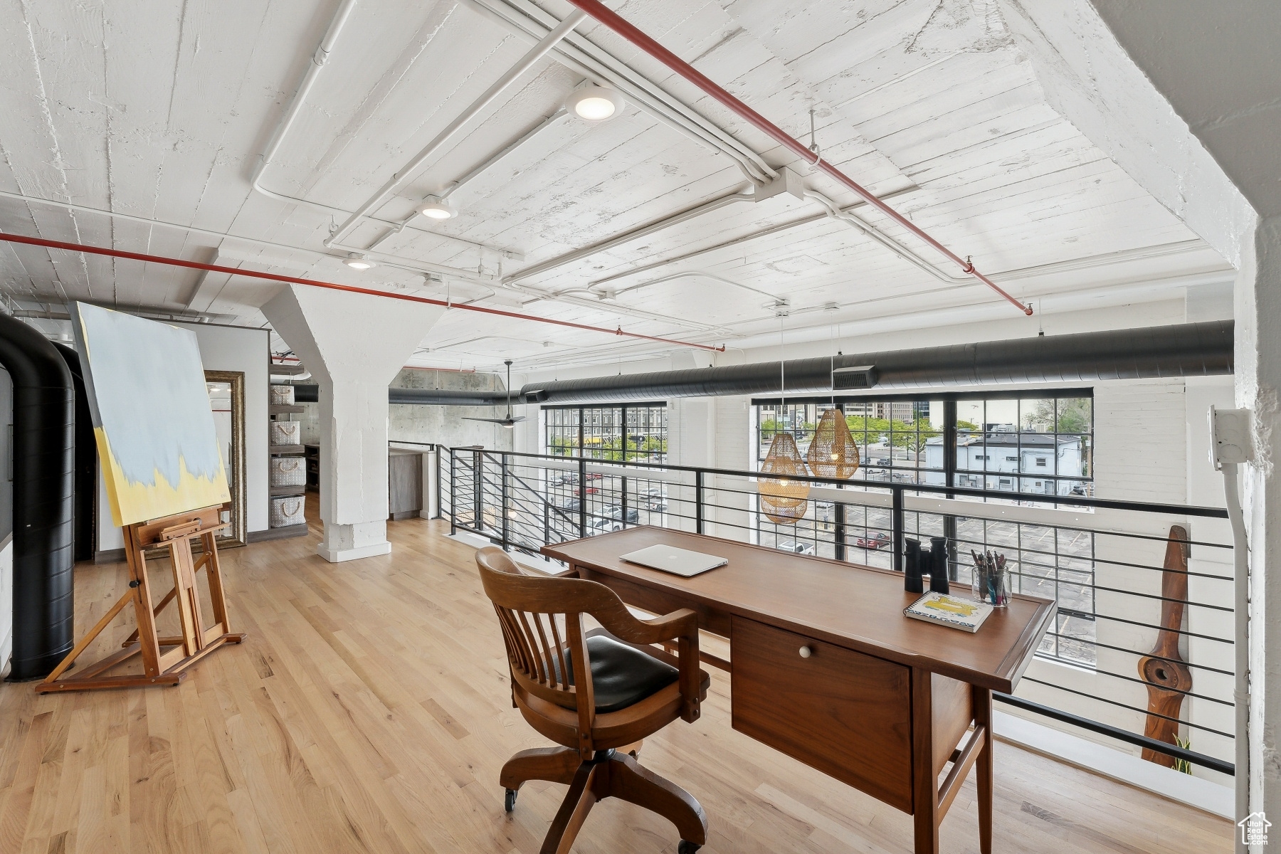 BROADWAY LOFTS - Residential