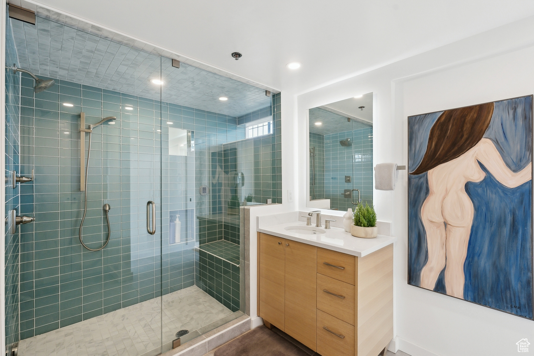 BROADWAY LOFTS - Residential