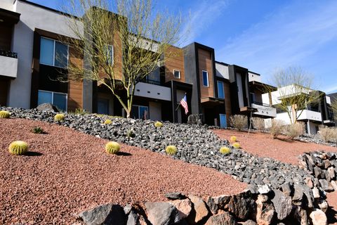 Tiny photo for 1369 S POLE CREEK LN, Washington, UT 84780 (MLS # 2132109)