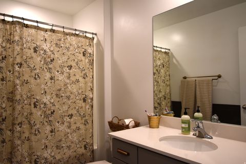 Tiny photo for 1369 S POLE CREEK LN, Washington, UT 84780 (MLS # 2132109)